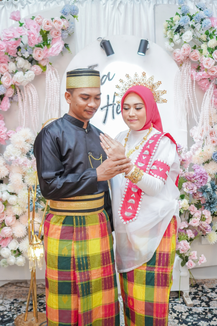https://ifahendrik23.webnikah.com/dirmember/00000028/Ifahendrik23/photo-278756-329079-l-202510120811.jpg