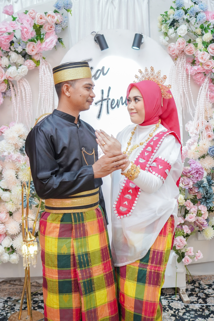 https://ifahendrik23.webnikah.com/dirmember/00000028/Ifahendrik23/photo-278756-329080-l-202510120812.jpg