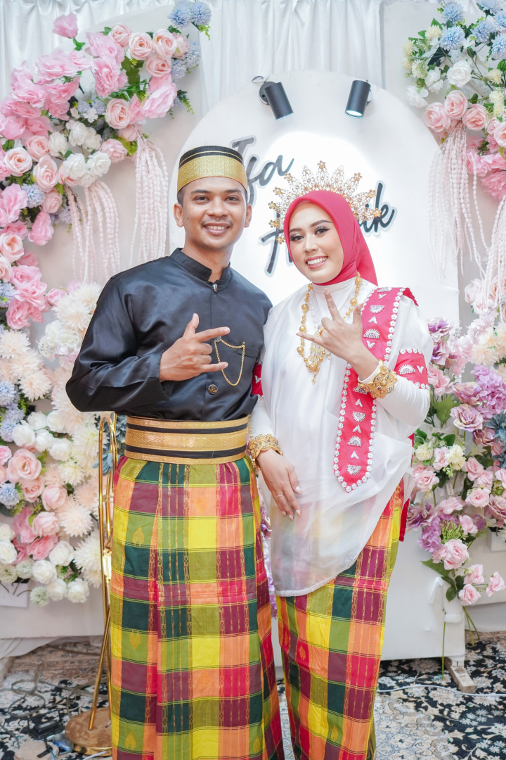 https://ifahendrik23.webnikah.com/dirmember/00000028/Ifahendrik23/photo-278756-329082-l-202510120818.jpg